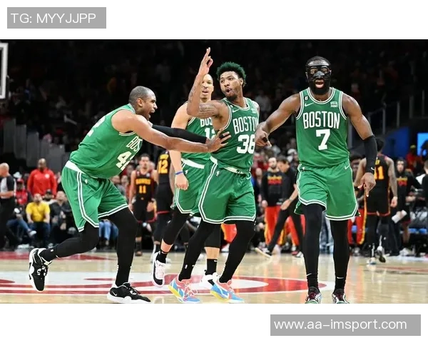 杰伦布朗本赛季再创佳绩30分表现并列联盟第二仅次于SGA